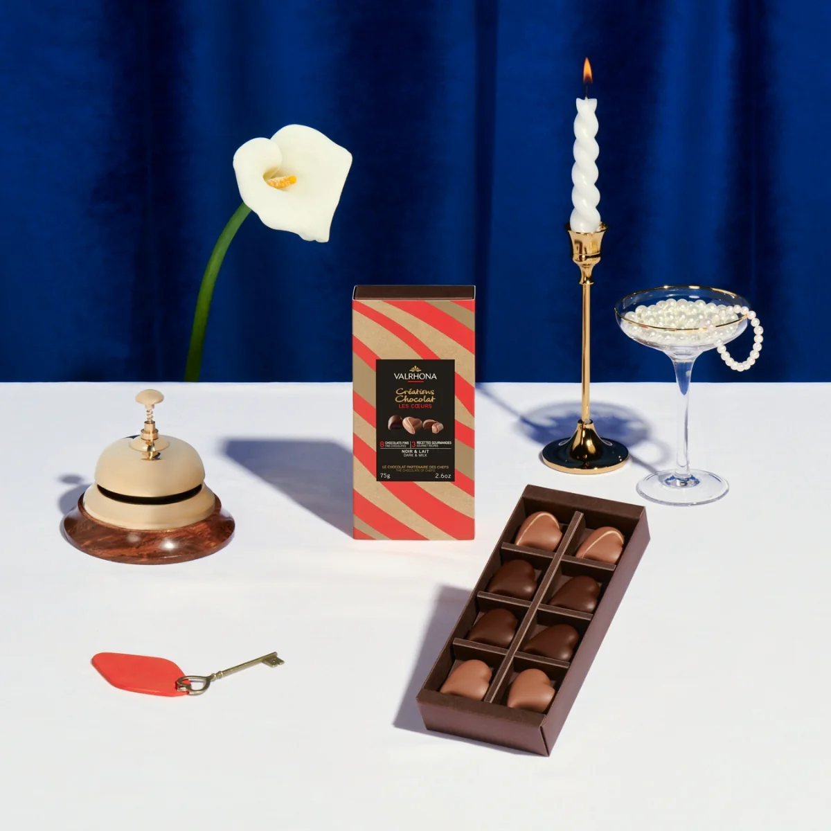 Coffret 8 cœurs en chocolat noir et lait - 75g - Image 3