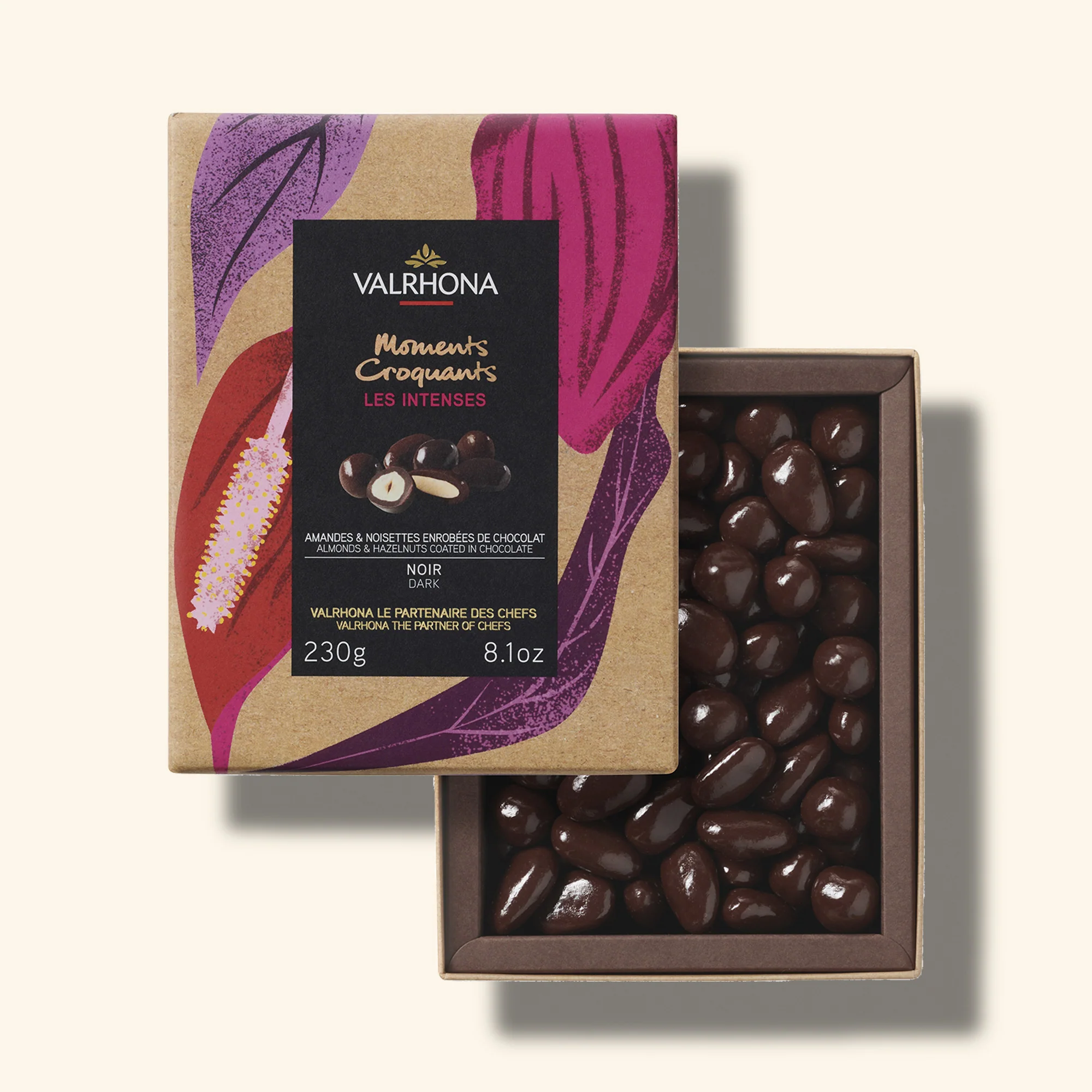 Coffret amandes et noisettes enrobées de chocolat noir - 230g